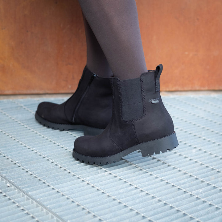 AAVA Women's GORE-TEX® Chelsea boots