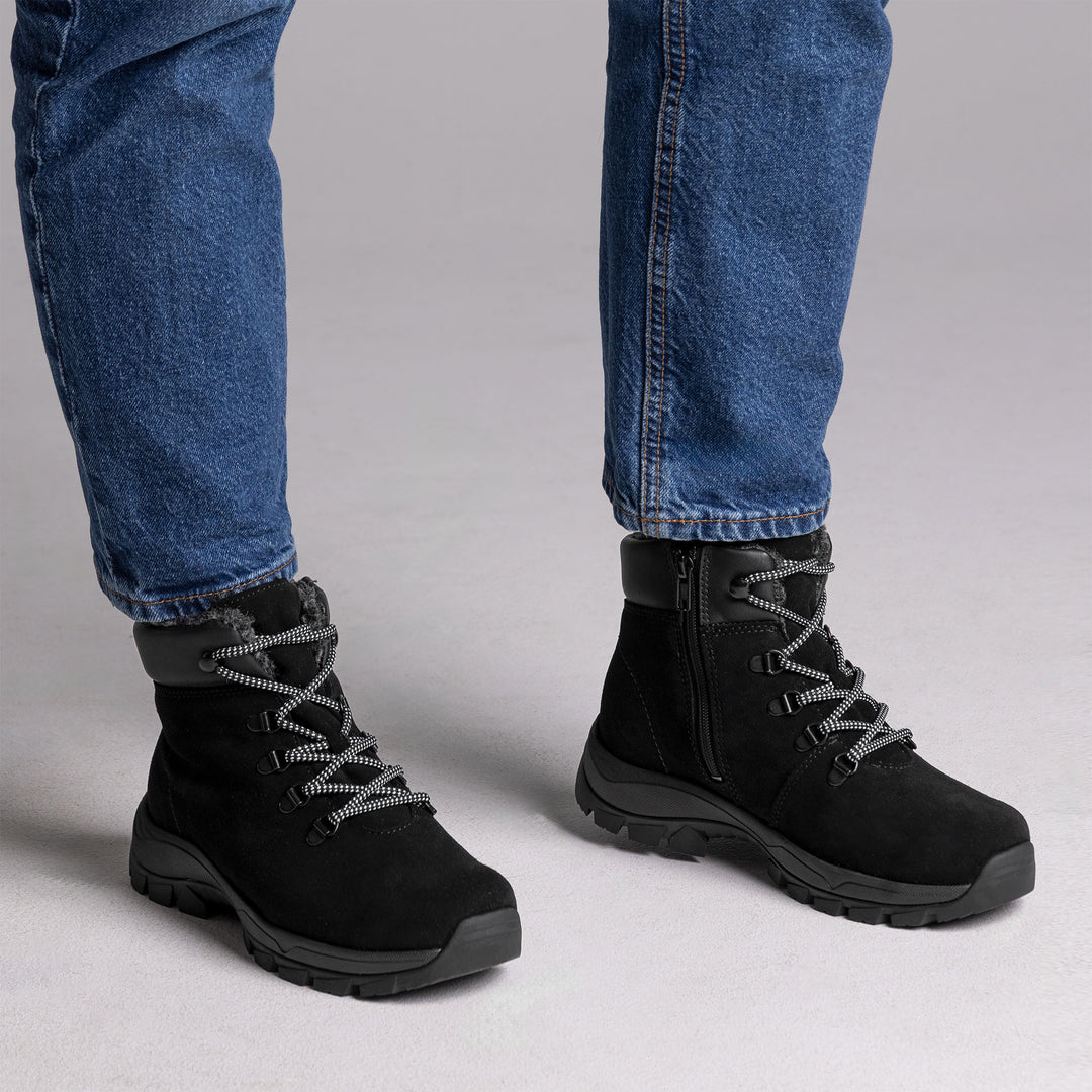 KAAKKURI Women's GORE-TEX® spike boots