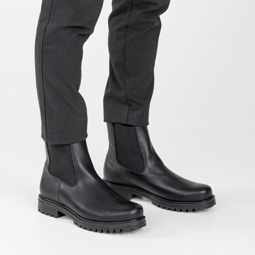 KOSMOS Men’s GORE-TEX® Chelsea Boots