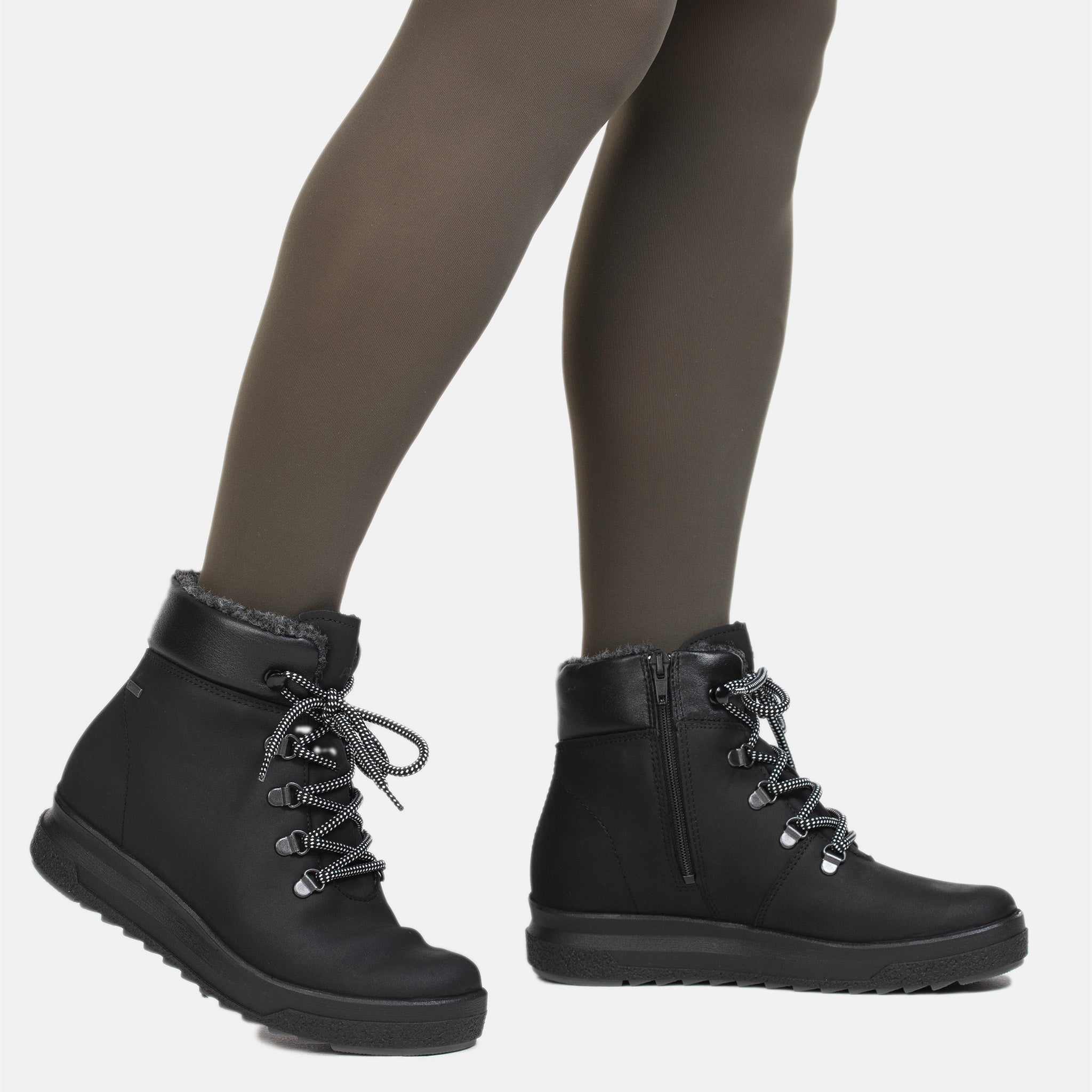 Ugg viki hot sale waterproof black